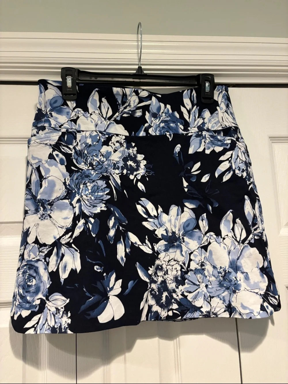 S.C. & Co. Skort in Navy and White